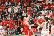 “双塔”闪光 中国女篮热身赛击败日本队